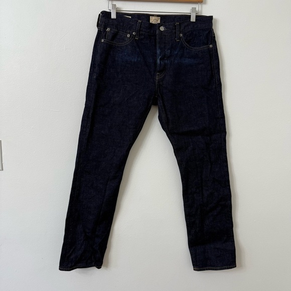 {32x32} 770 Straight-fit stretch jean in indigo raw selvedge Japanese denim